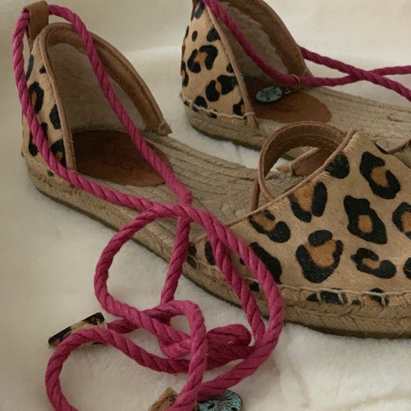 UGG✨ - Picture 4 of 4